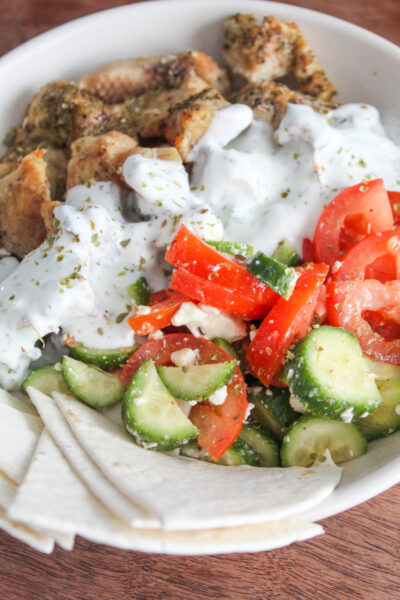 keto greek chicken bowls fitmomjourney.com